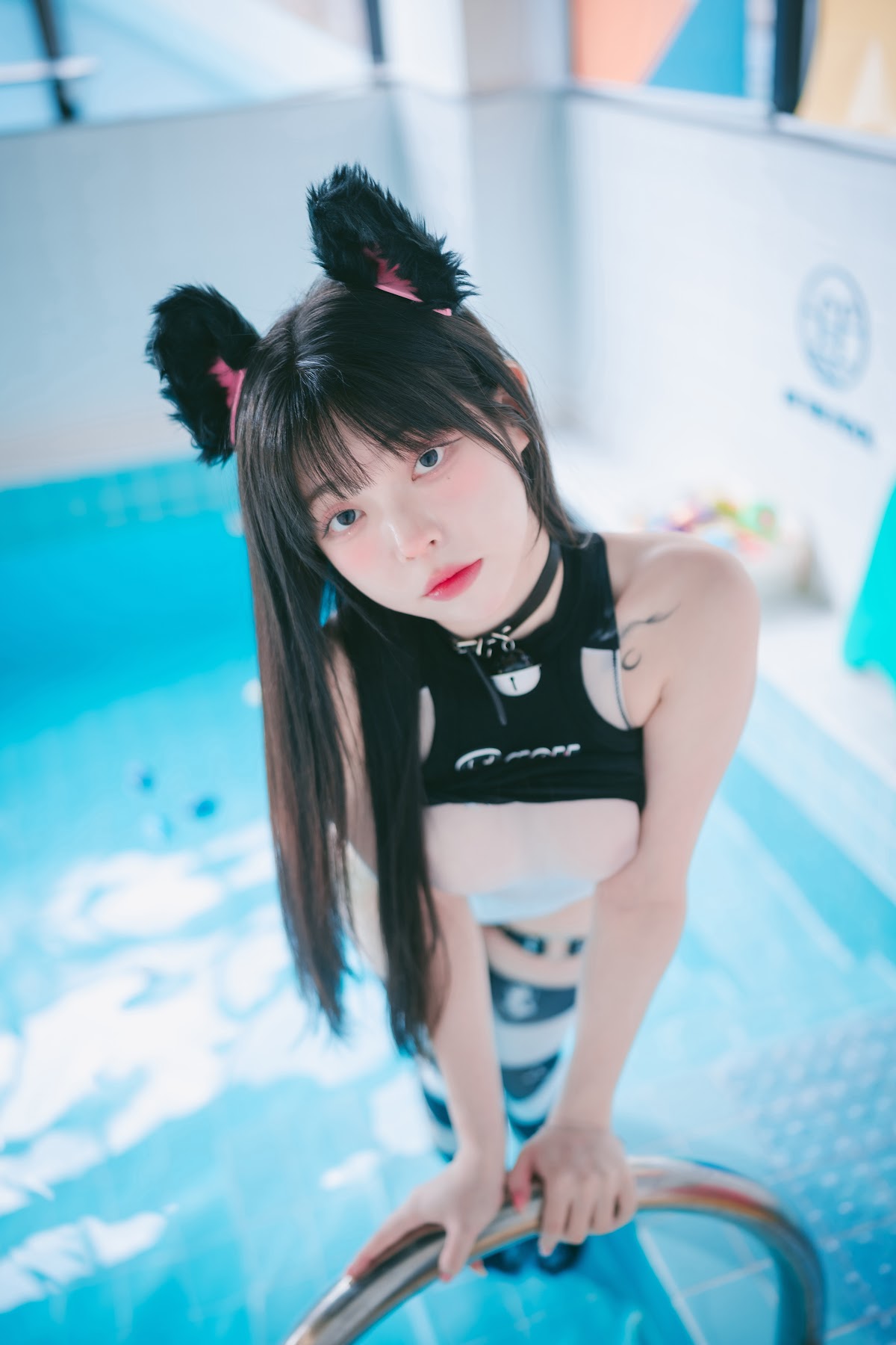 DJAWA Photo – Yudi (유디) – Pink Bunny & Black Cat - P76