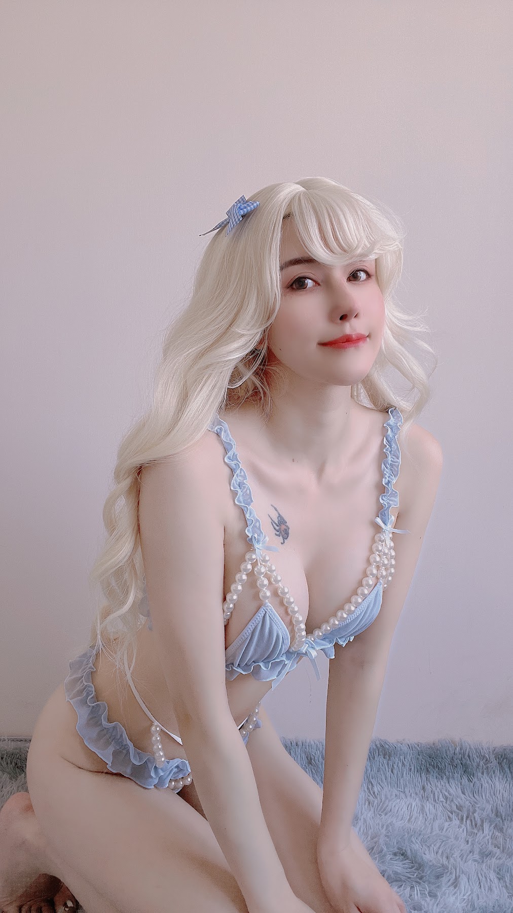 Coser@鹿八岁 – 金发可爱女孩 - P10