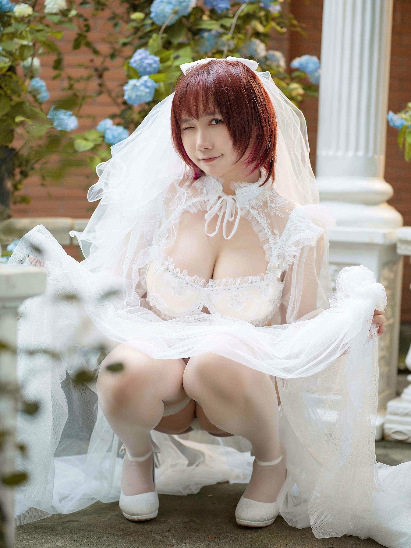 Coser@麻花麻花酱 – 黑白婚纱 - P32
