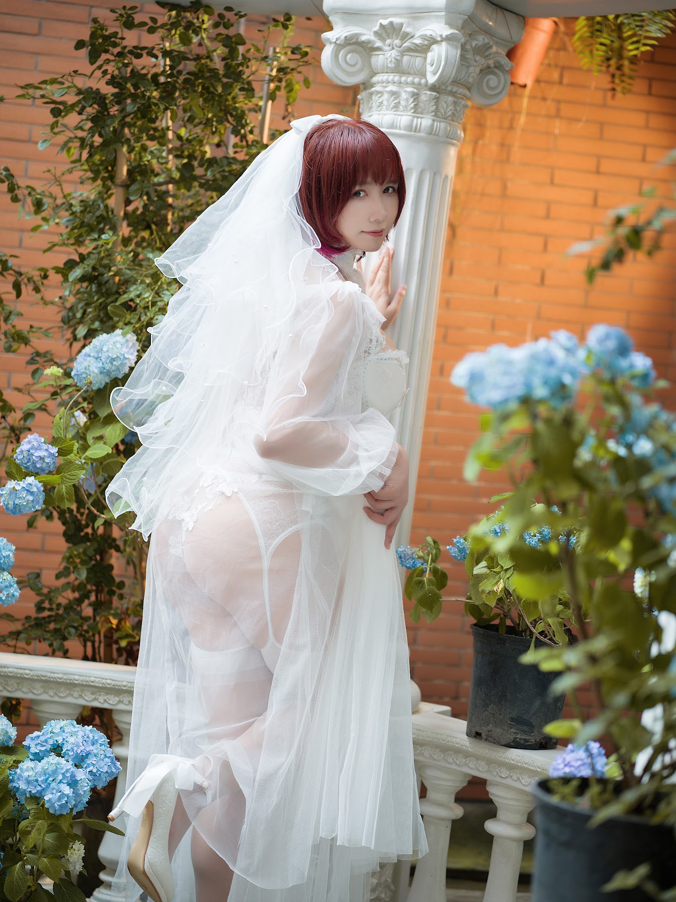 Coser@麻花麻花酱 – 黑白婚纱 - P57