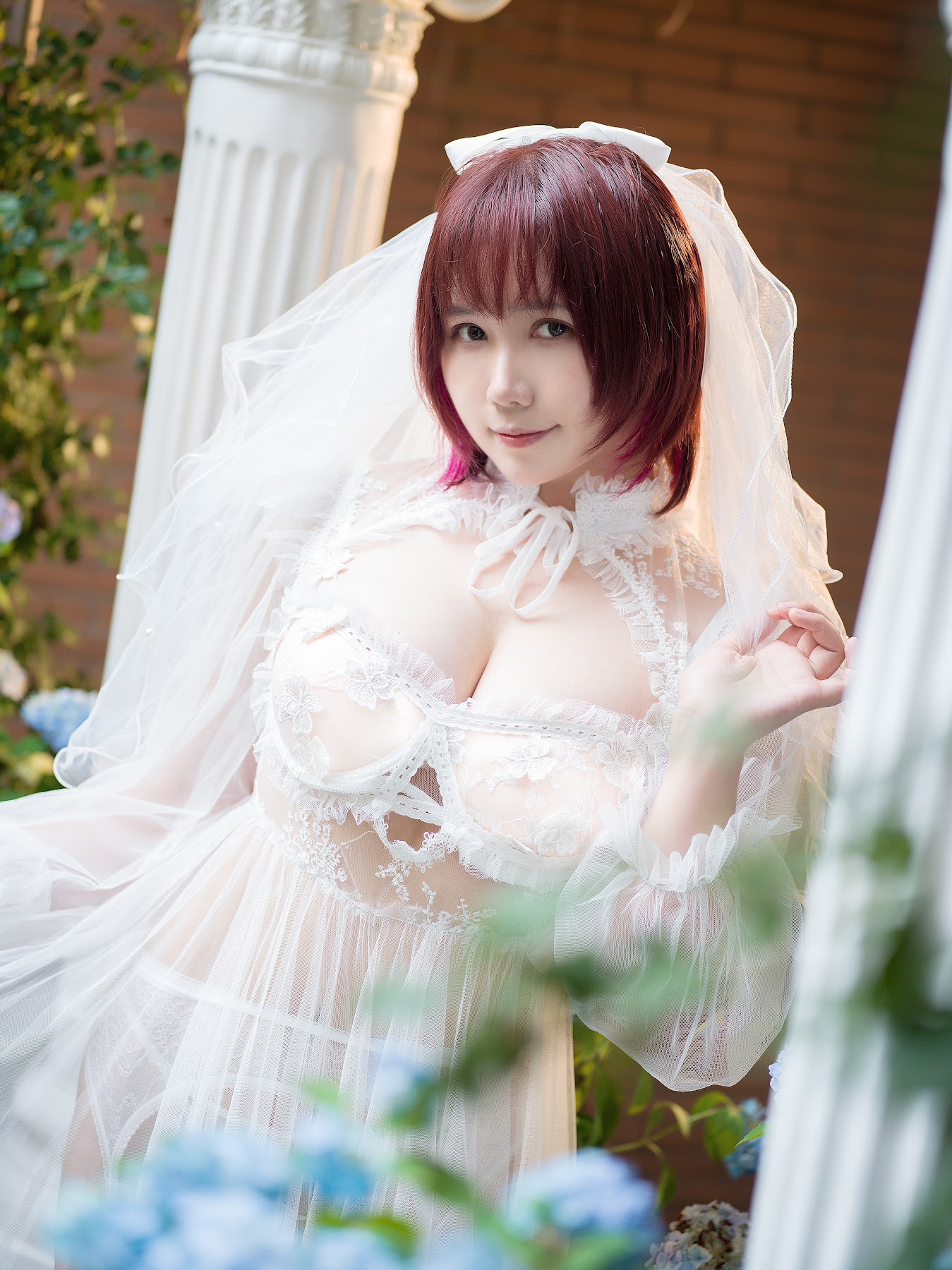 Coser@麻花麻花酱 – 黑白婚纱 - P60