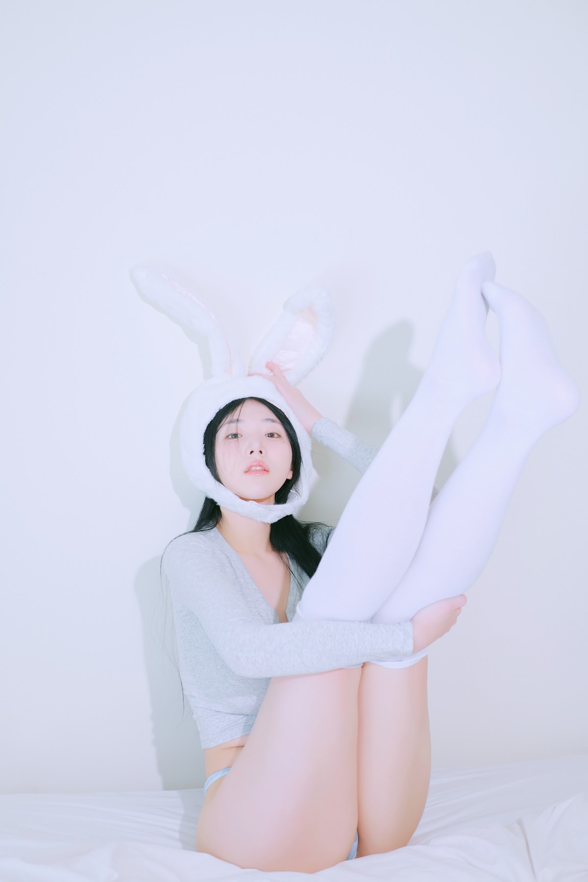 Yeon Woo (연우) – Terrace (+S.Ver) - P9