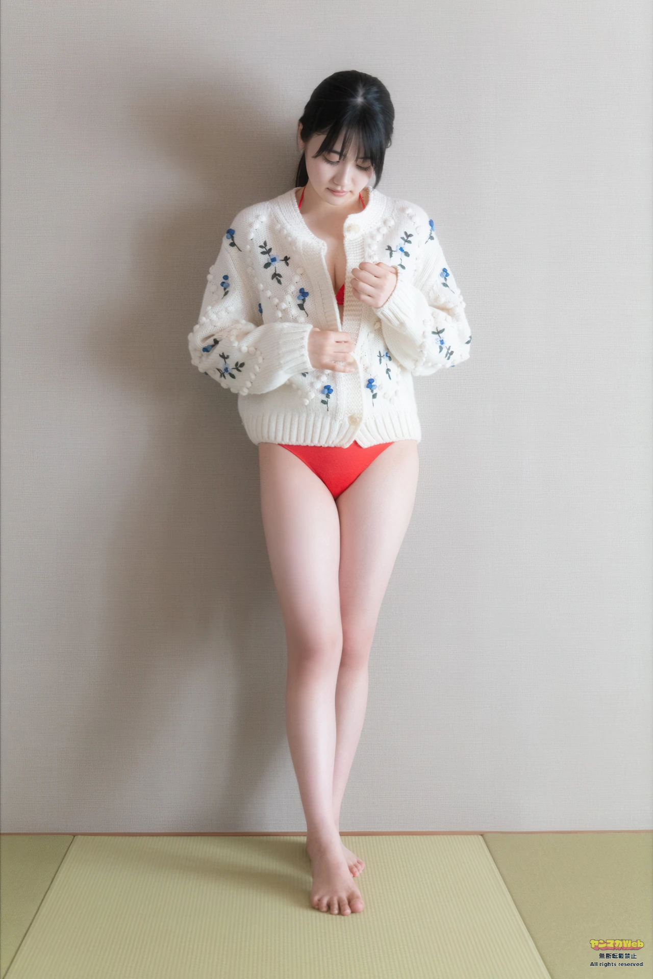 Cocoro Haru 晴こころ, Young Magazine 2026 No.14 (ヤングマガジン 2026年14号) - P9