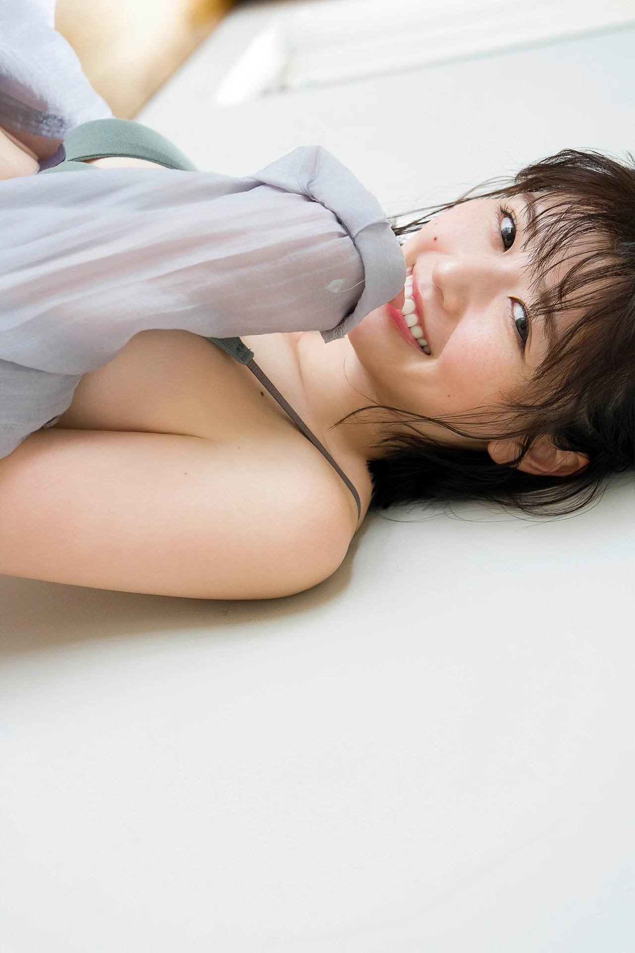 Yuzuha Saeki 冴木柚葉, FLASHデジタル写真集 「Lumiere」 Set.02 - P18
