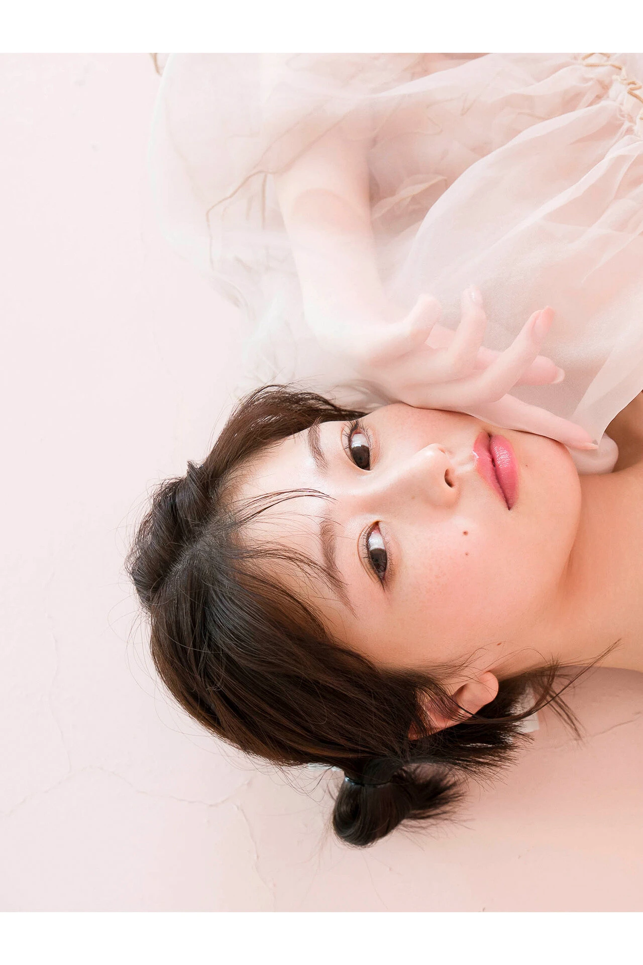 Yuzuha Saeki 冴木柚葉, FLASHデジタル写真集 「Lumiere」 Set.02 - P4