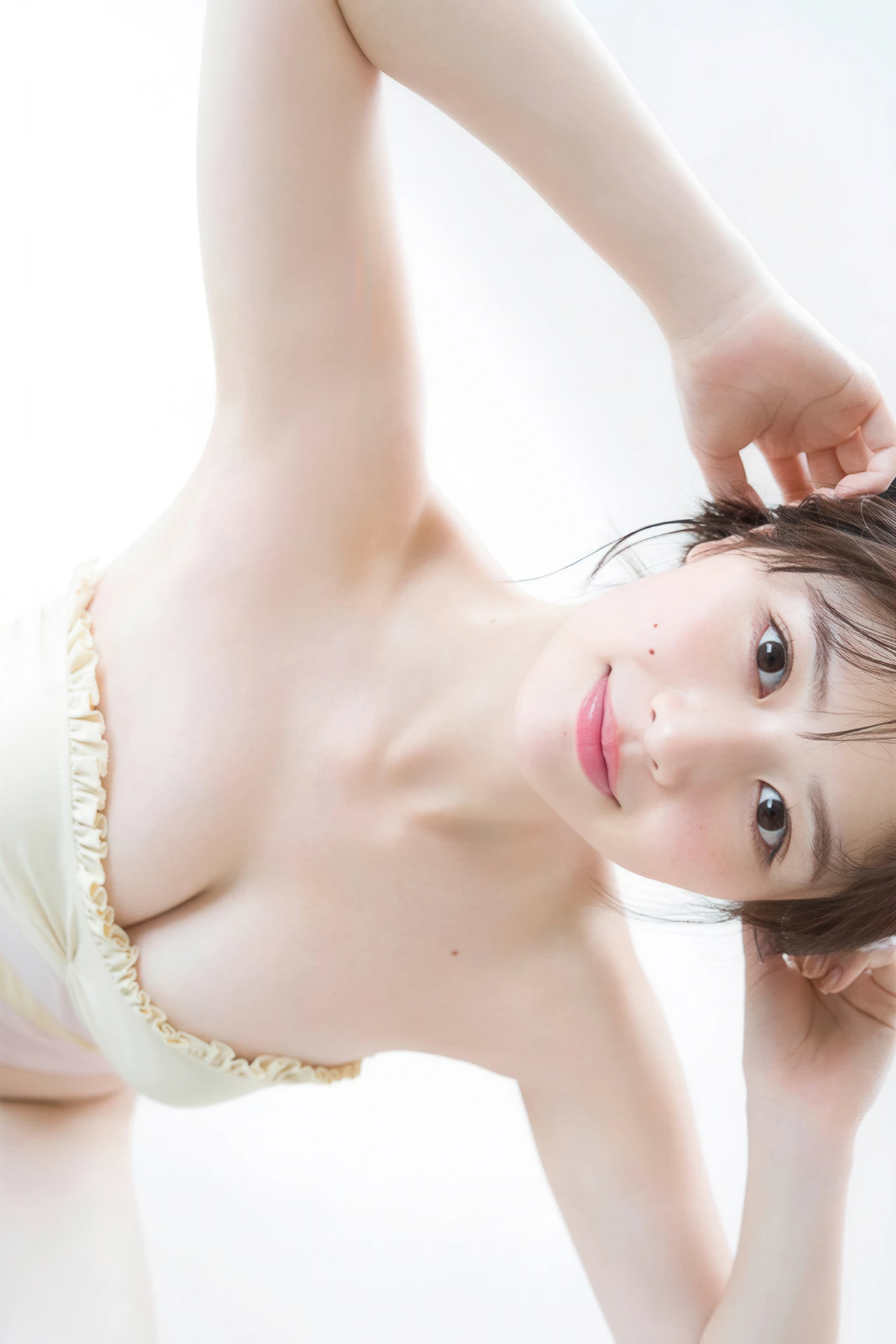Yuzuha Saeki 冴木柚葉, FLASHデジタル写真集 「Lumiere」 Set.02 - P8