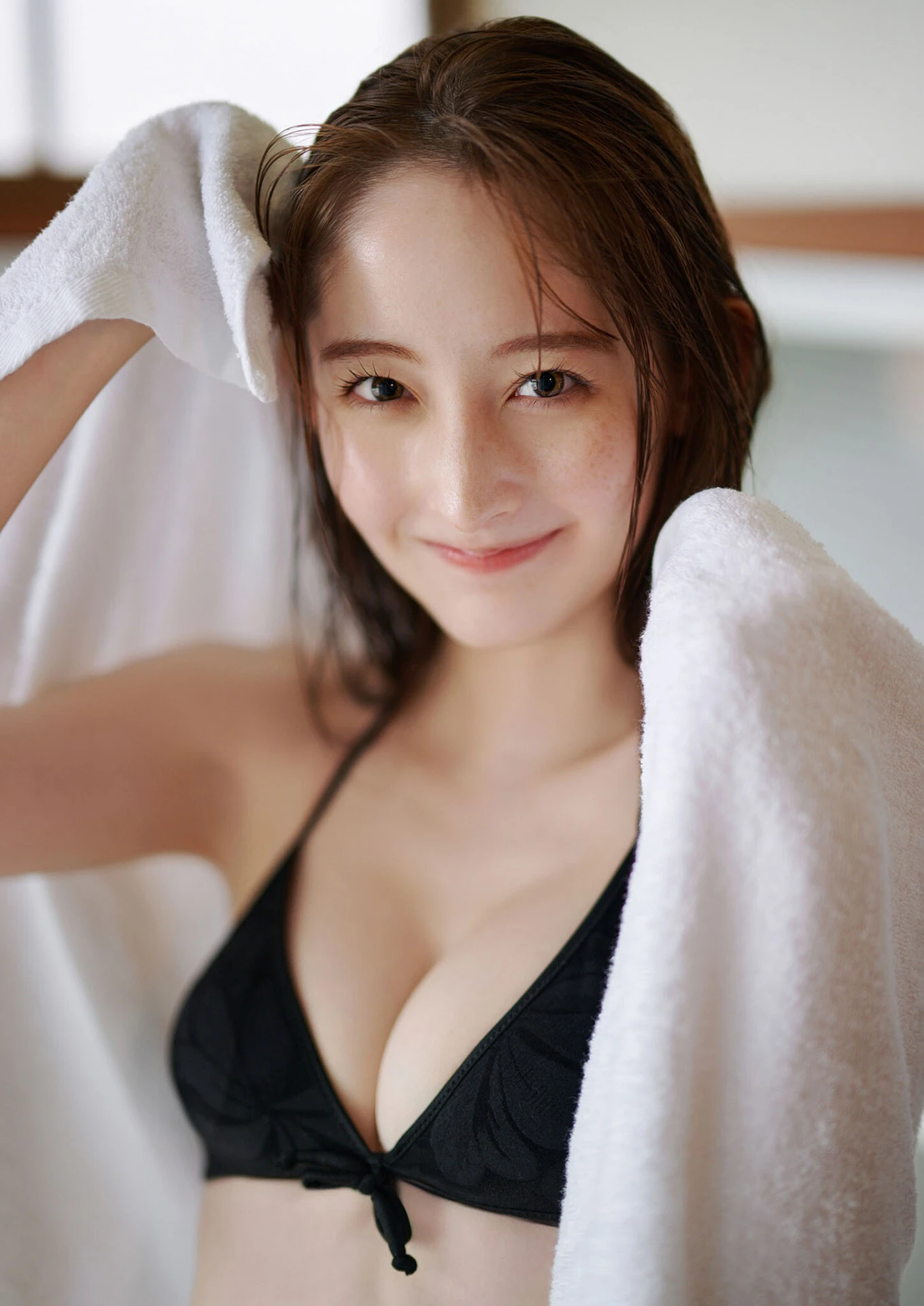 Nana Cecile 菜那セシル, デジタル写真集 『 二十歳のプロローグ 』 Set.02 - P17