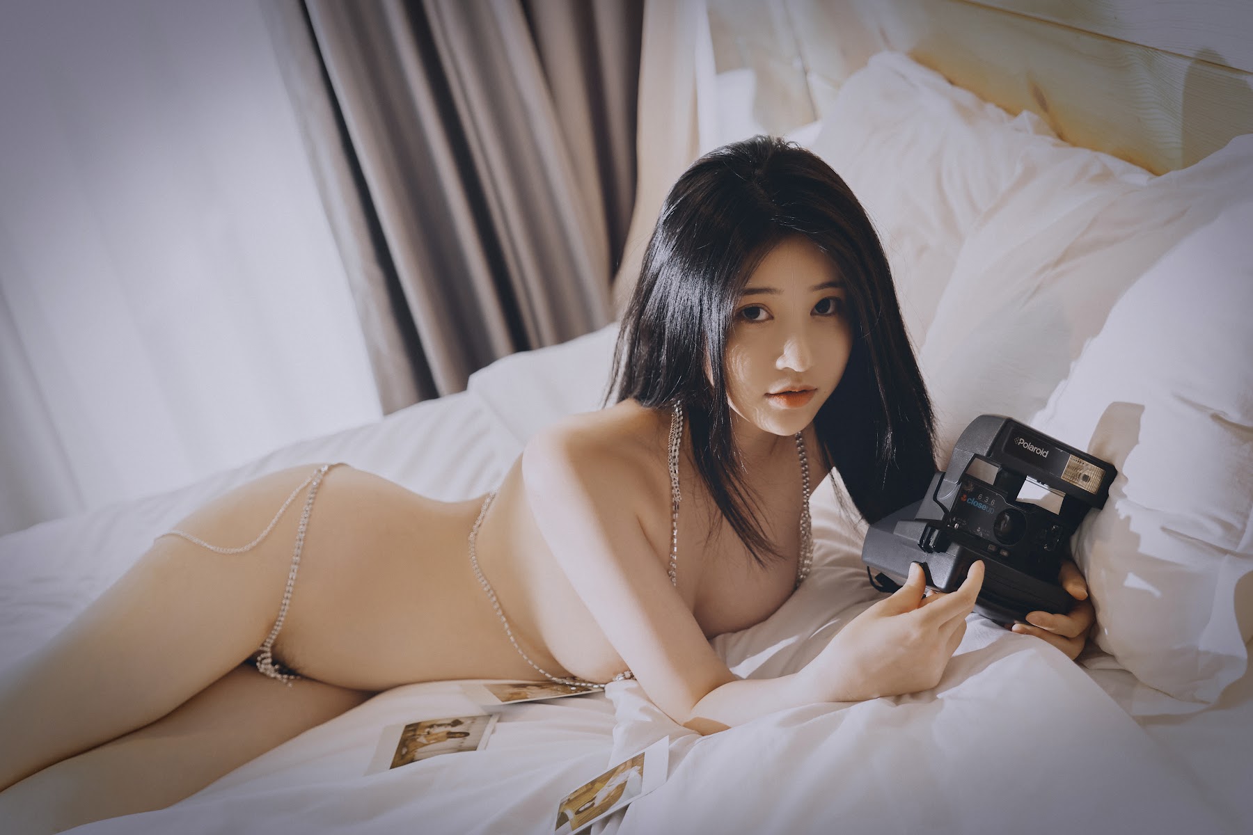 Coser@年年Nnian – 拍立得女孩 Polaroid Girl - P9