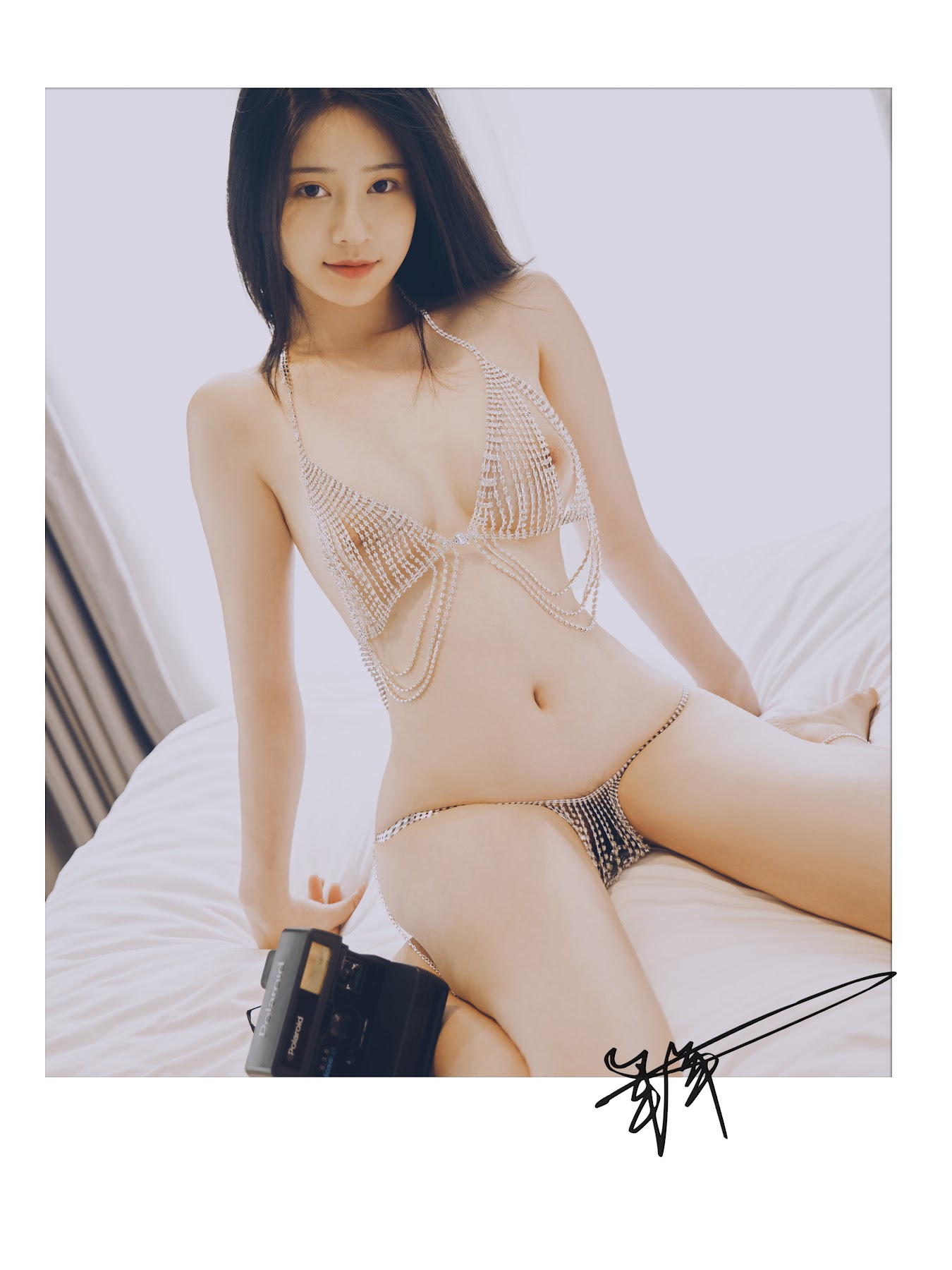 Coser@年年Nnian – 拍立得女孩 Polaroid Girl - P42