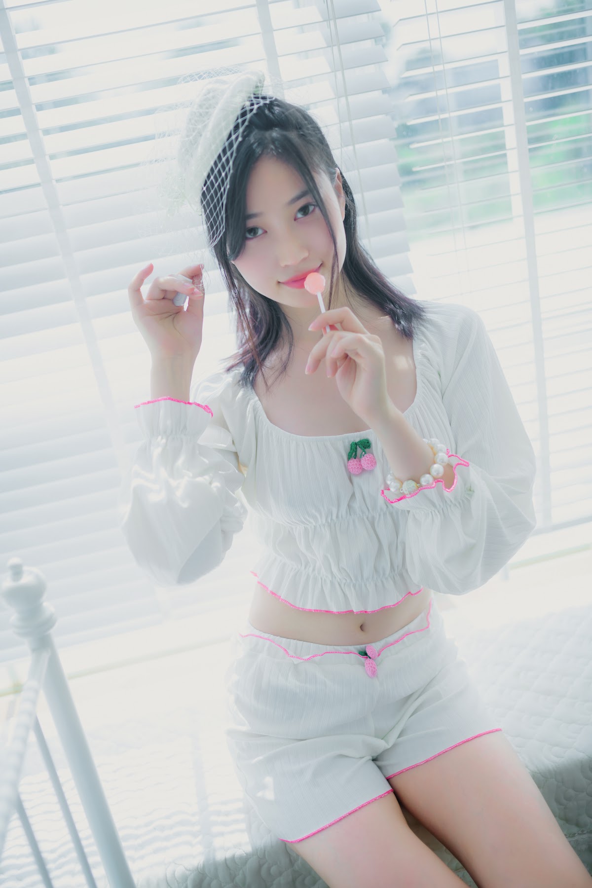 Coser@年年Nnian – 爱吃棒棒糖的少女 - P9