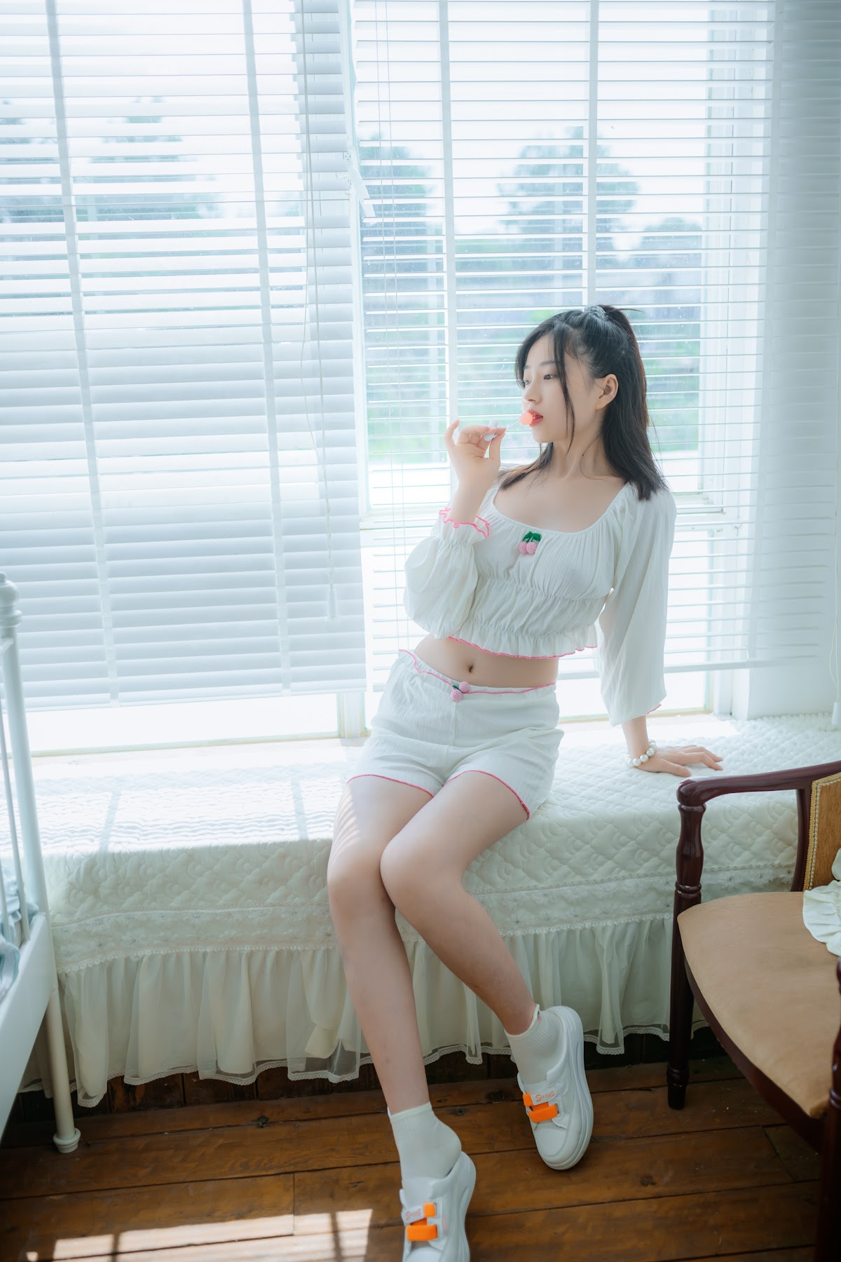 Coser@年年Nnian – 爱吃棒棒糖的少女 - P6
