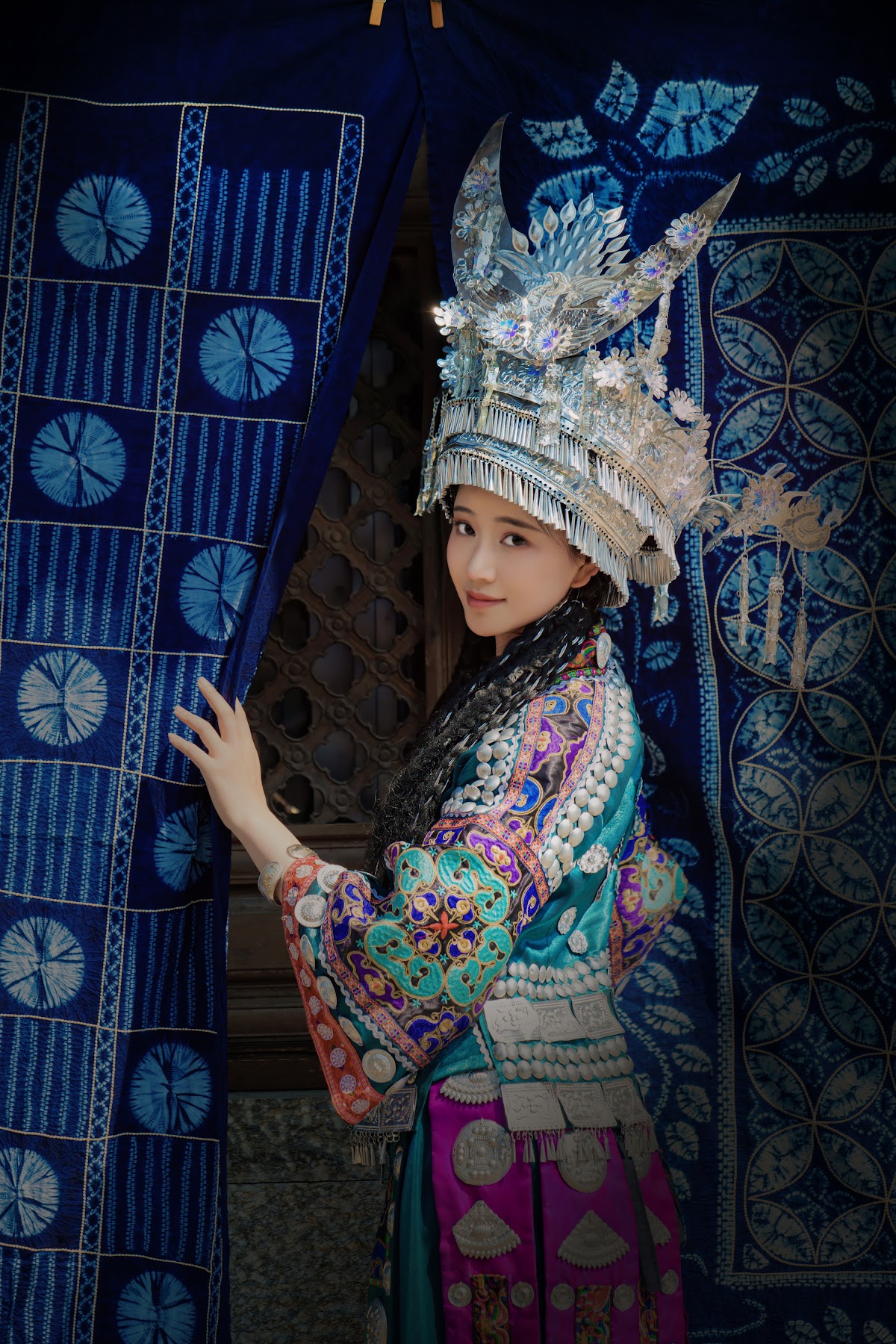 Coser@年年Nnian – 苗疆女孩 - P15