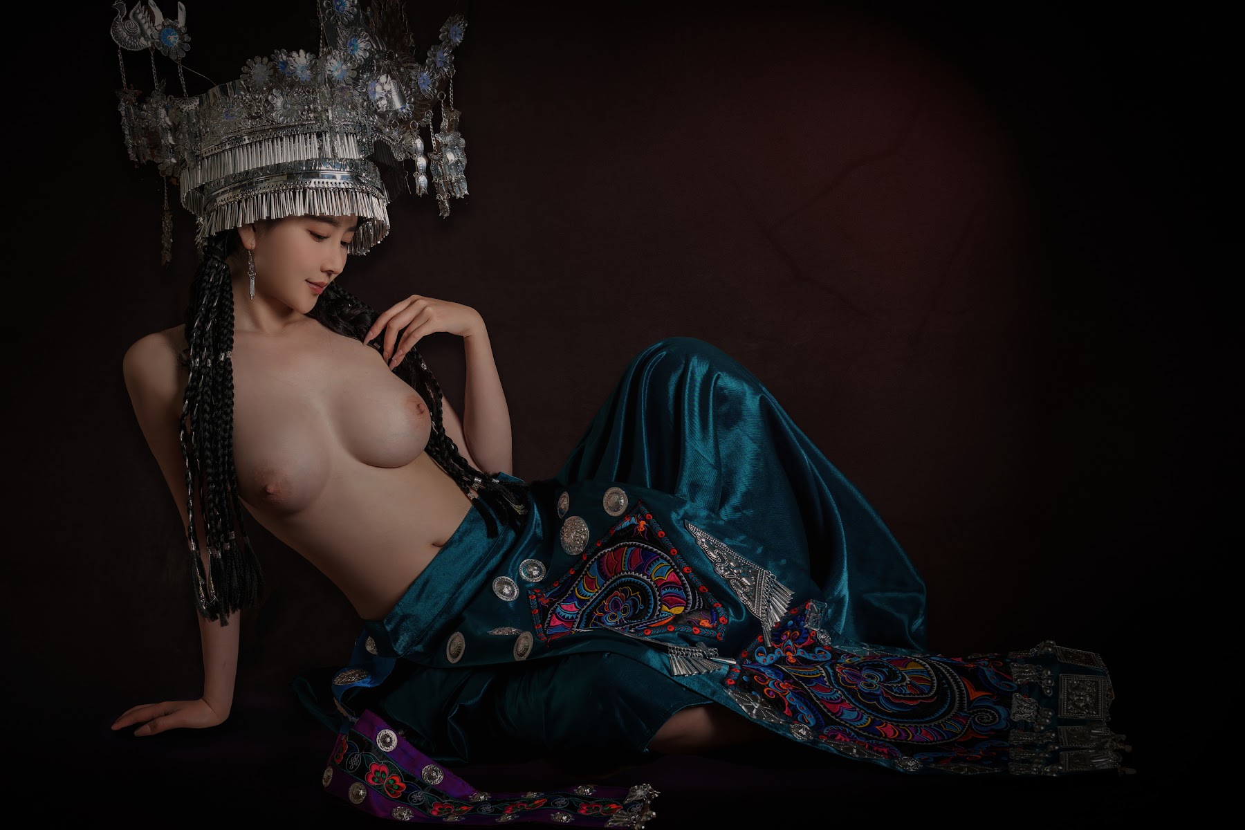 Coser@年年Nnian – 苗疆女孩 - P31