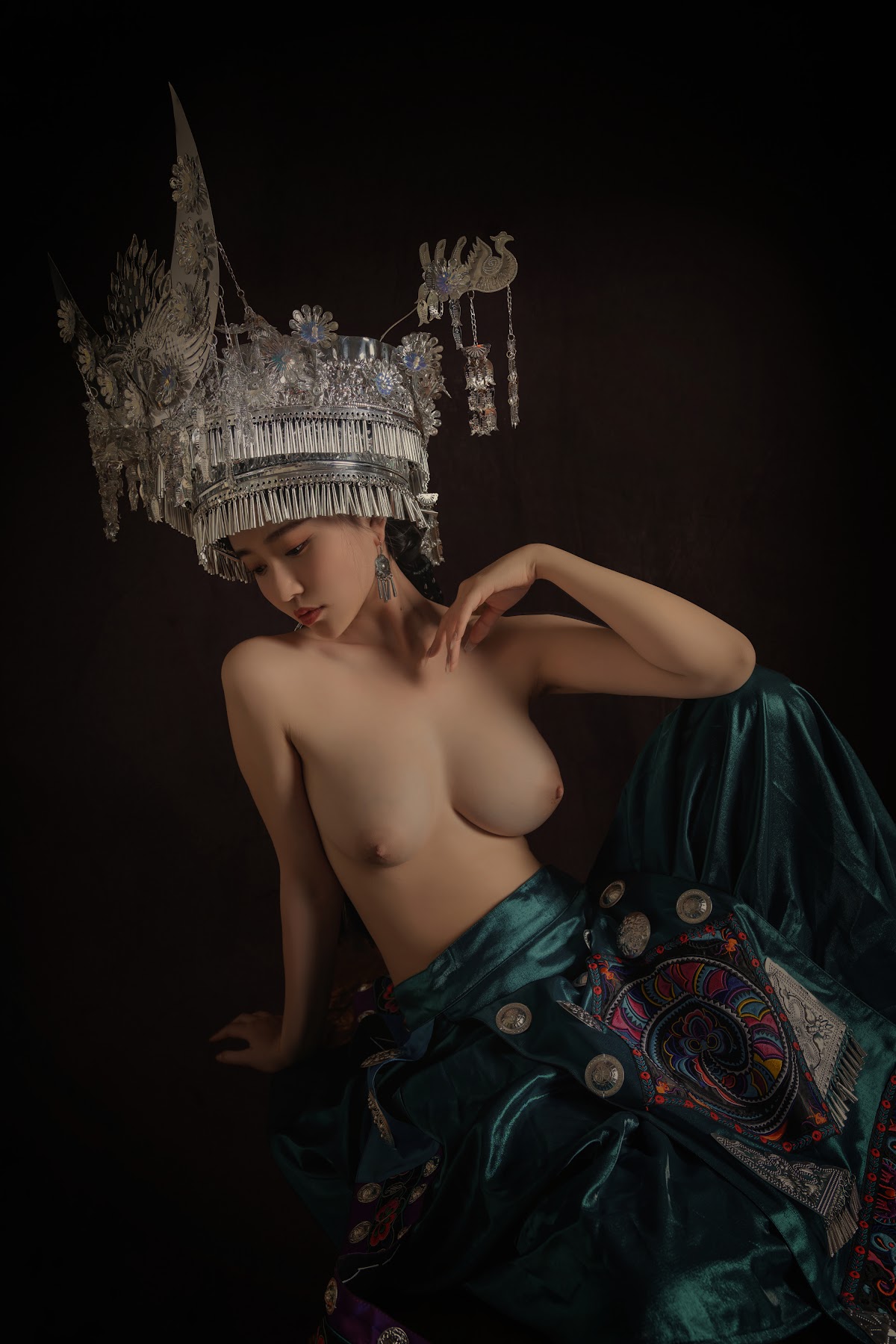 Coser@年年Nnian – 苗疆女孩 - P35