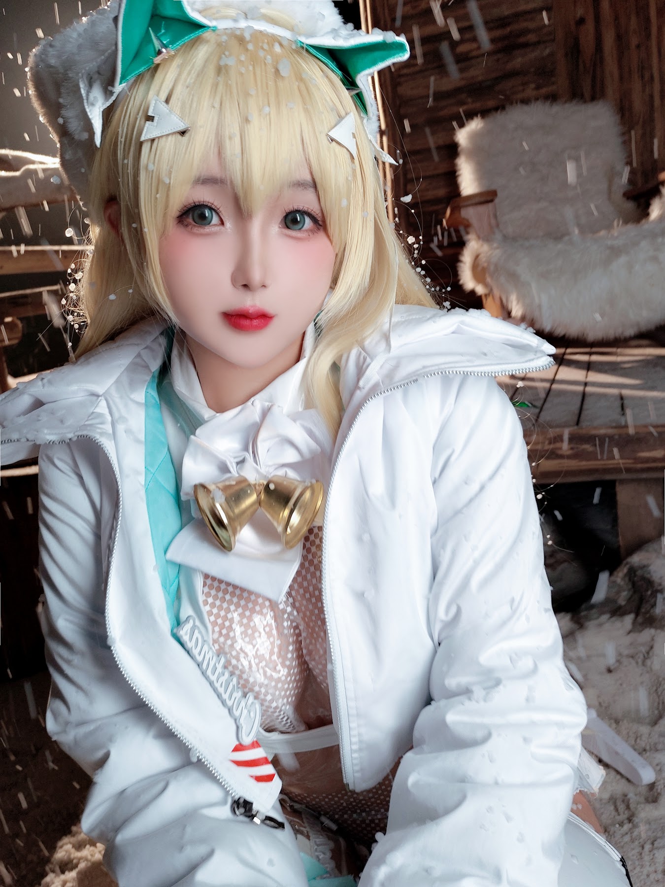 Coser@日奈娇 – 露菲圣诞 - P18