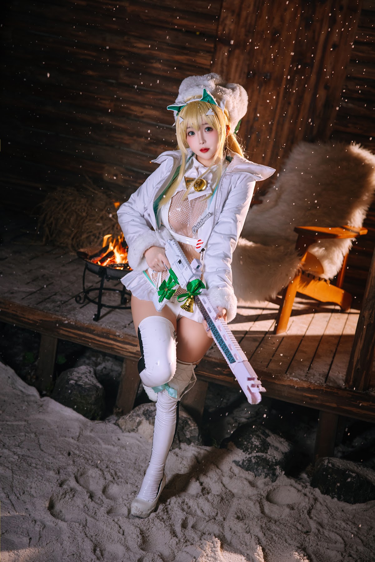 Coser@日奈娇 – 露菲圣诞 - P1