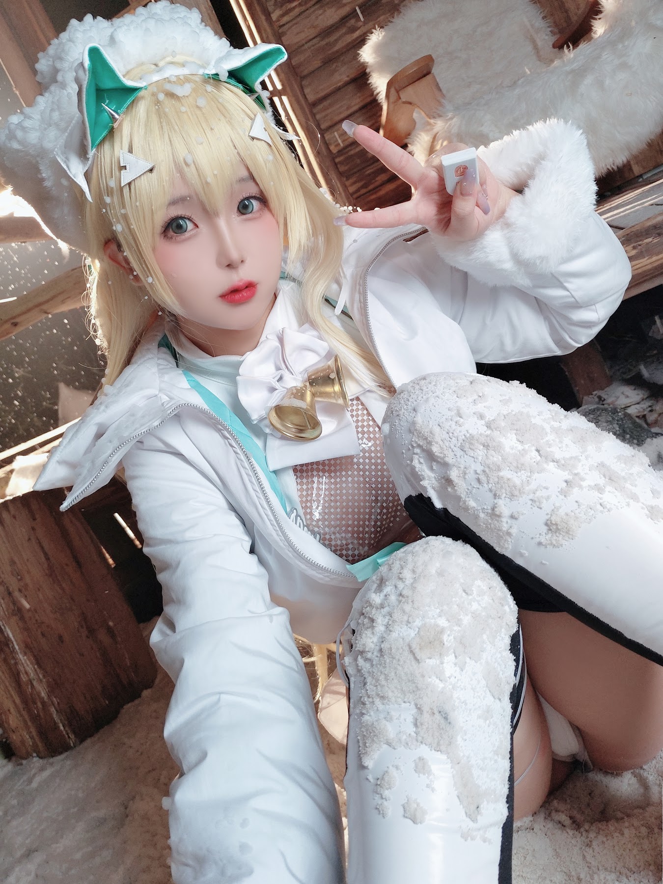 Coser@日奈娇 – 露菲圣诞 - P20