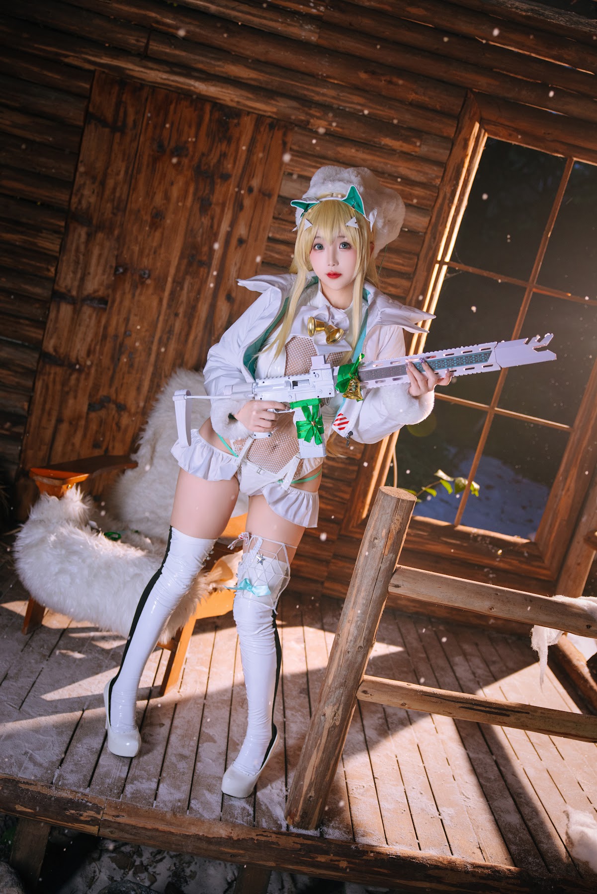 Coser@日奈娇 – 露菲圣诞 - P6
