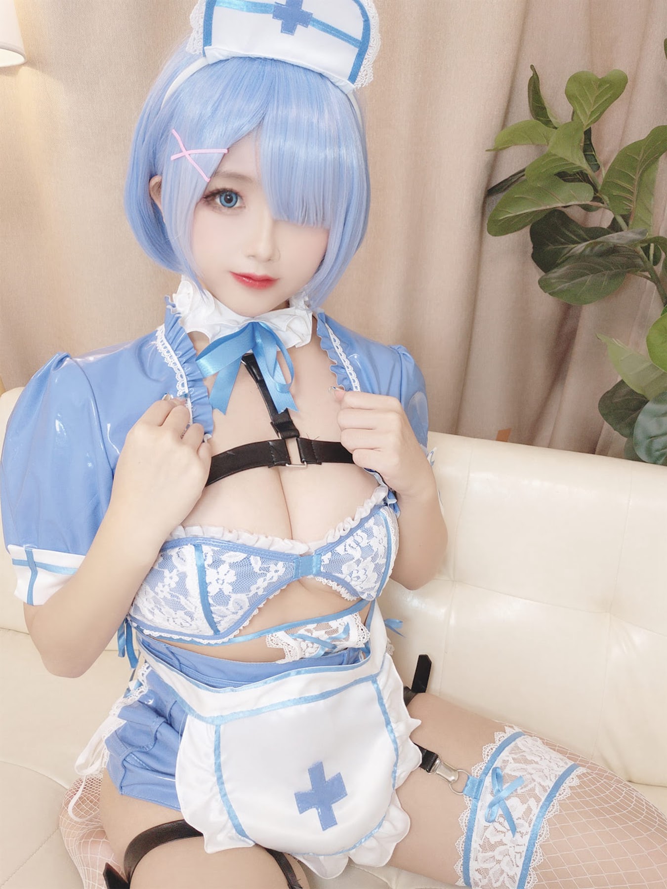 Coser@日奈娇 – 蕾姆蓝色护士 - P63
