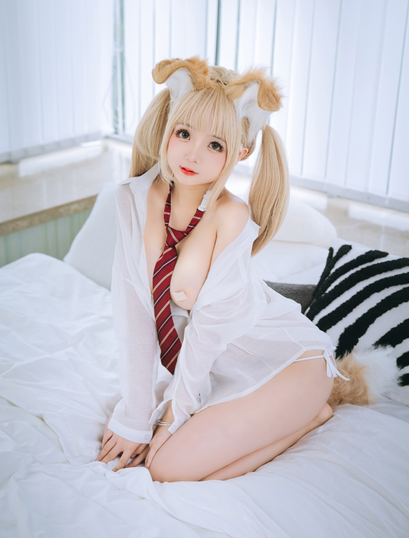Coser@日奈娇 – 衬衫小狗 - P16