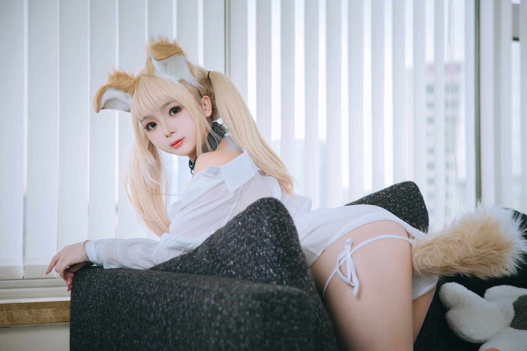 Coser@日奈娇 – 衬衫小狗 - P49