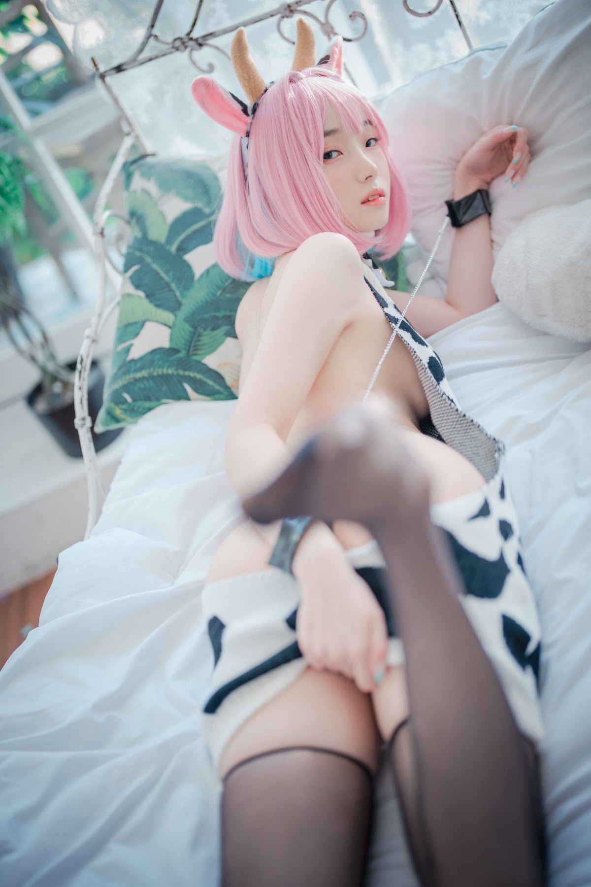 DJAWA Photo – Bambi (밤비) – Riamu’s Celebrating the Year of the Cow - P21