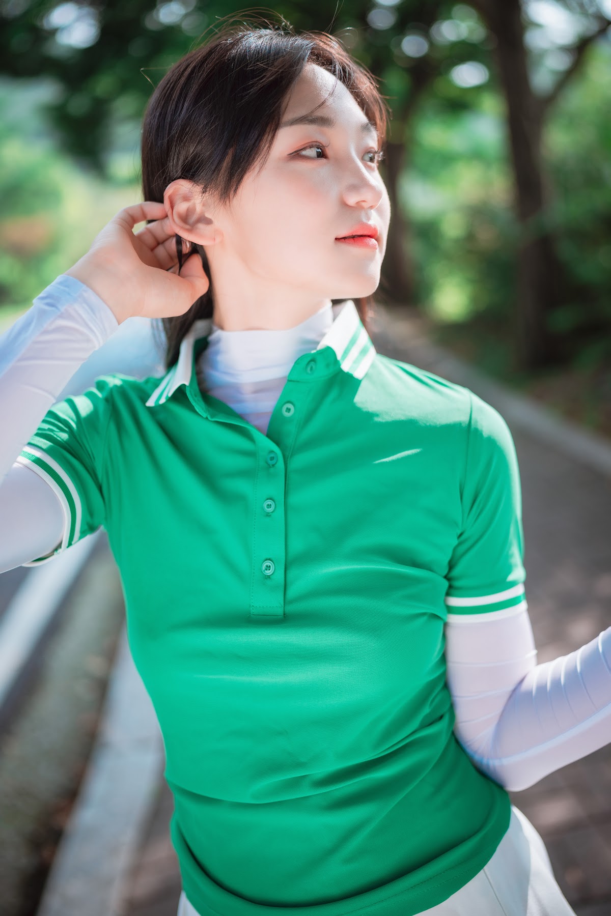 DJAWA Photo – HENDOONG (혠둥이) – On Green - P35