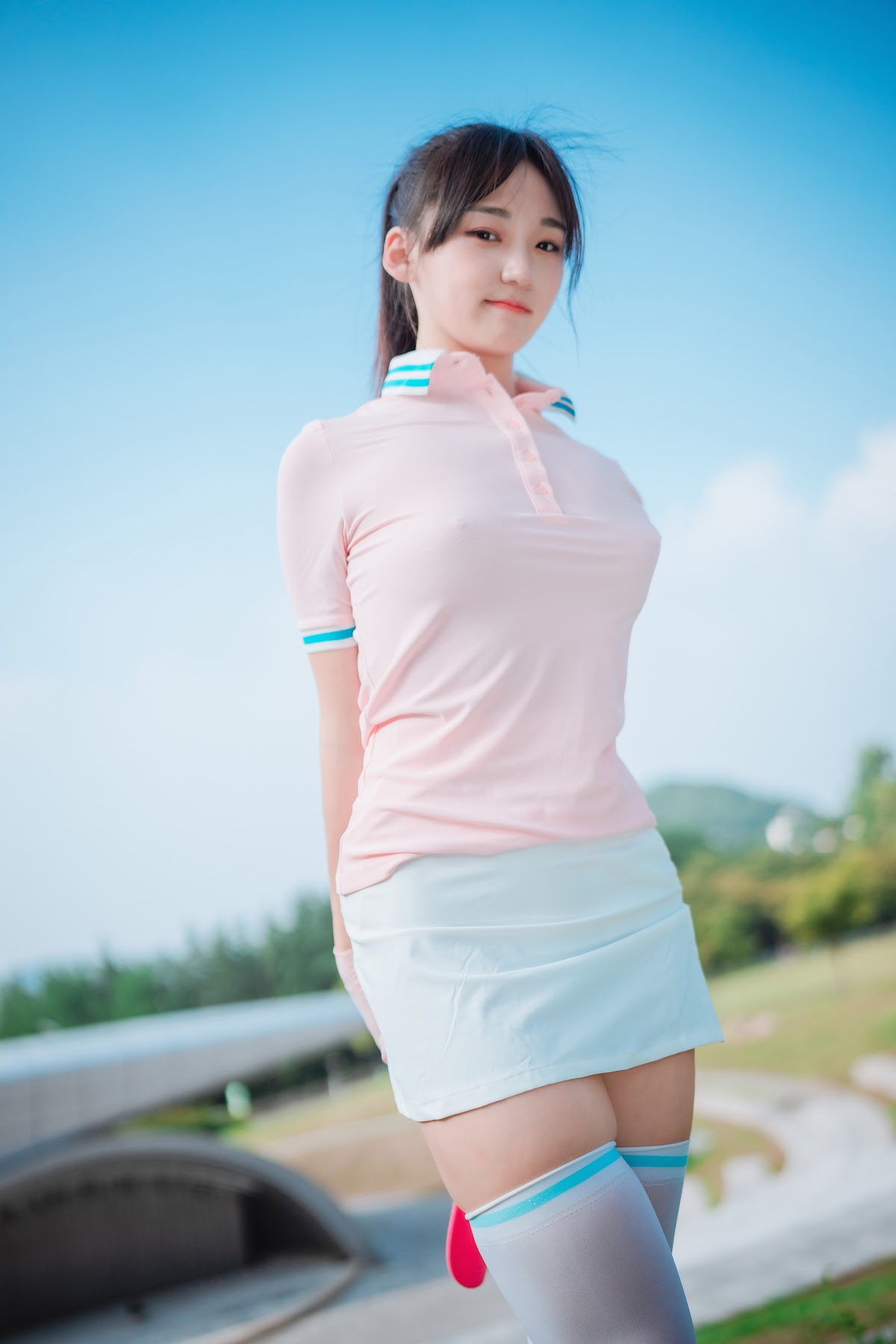 DJAWA Photo – HENDOONG (혠둥이) – On Green - P56