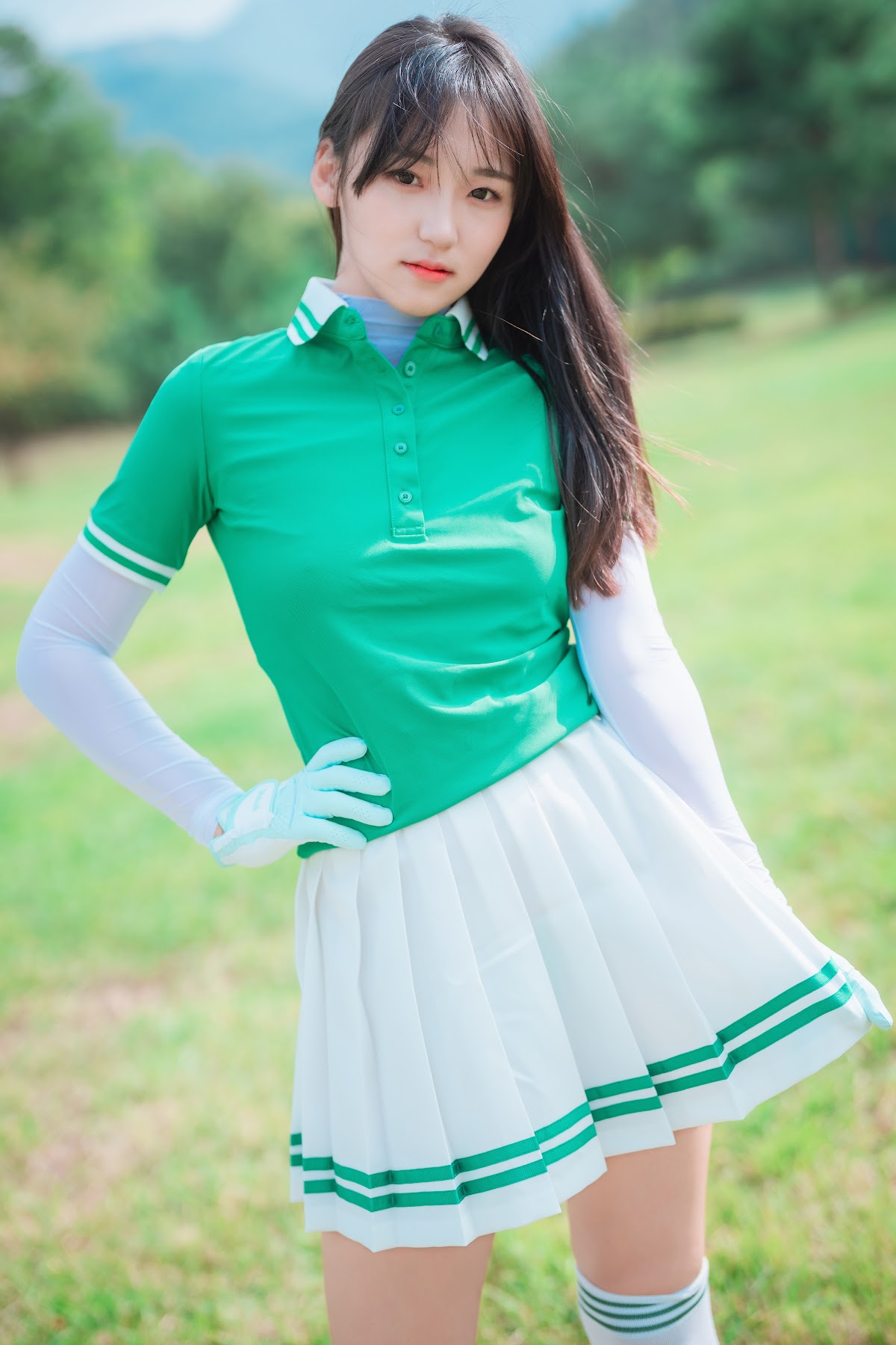DJAWA Photo – HENDOONG (혠둥이) – On Green - P5