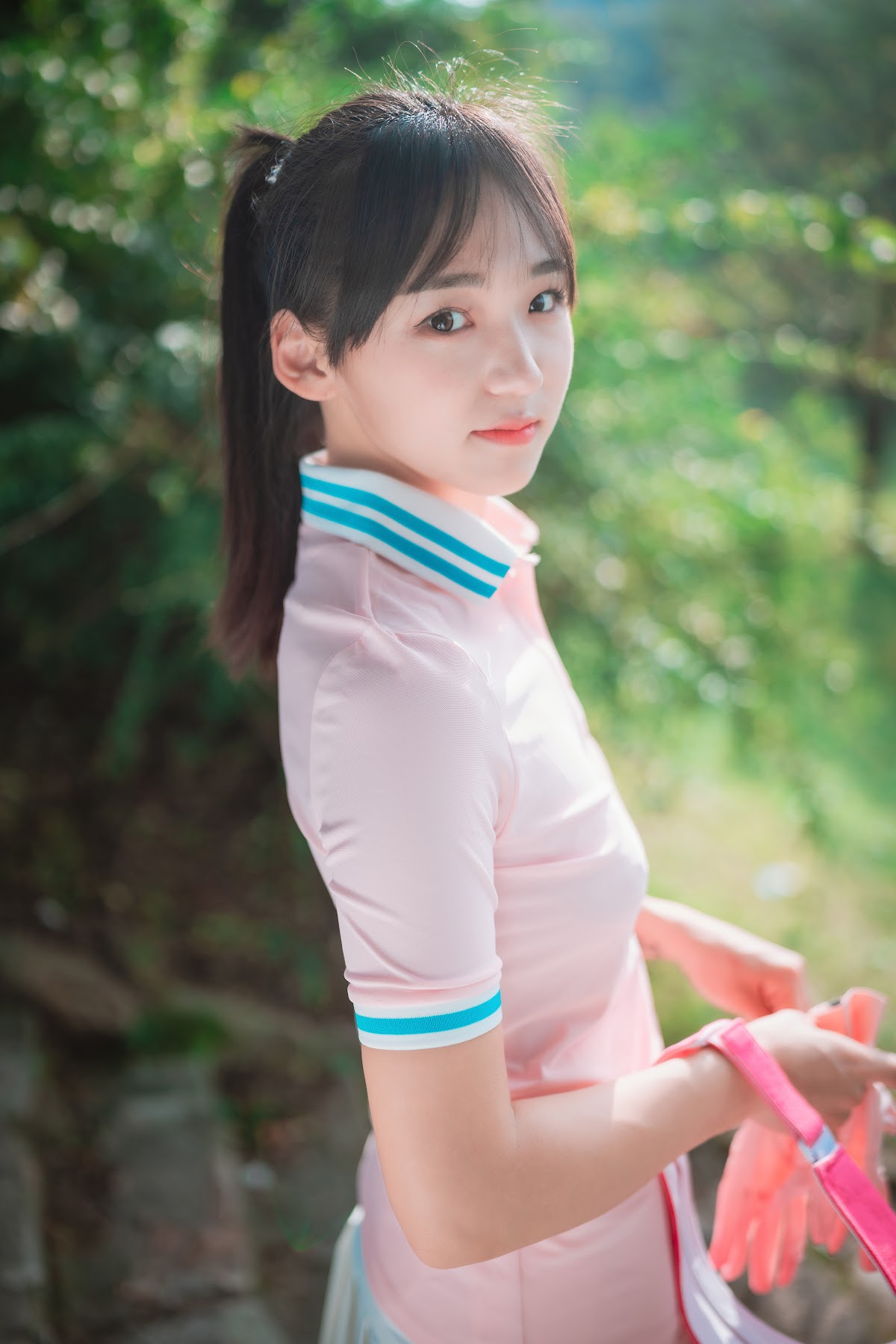DJAWA Photo – HENDOONG (혠둥이) – On Green - P65