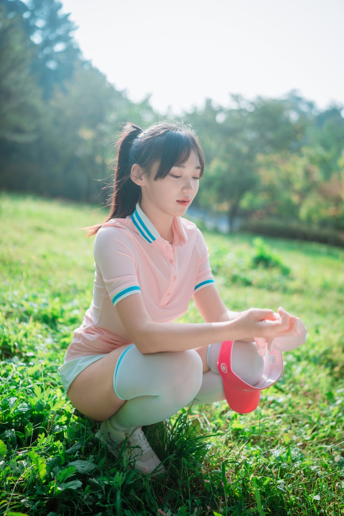 DJAWA Photo – HENDOONG (혠둥이) – On Green - P70