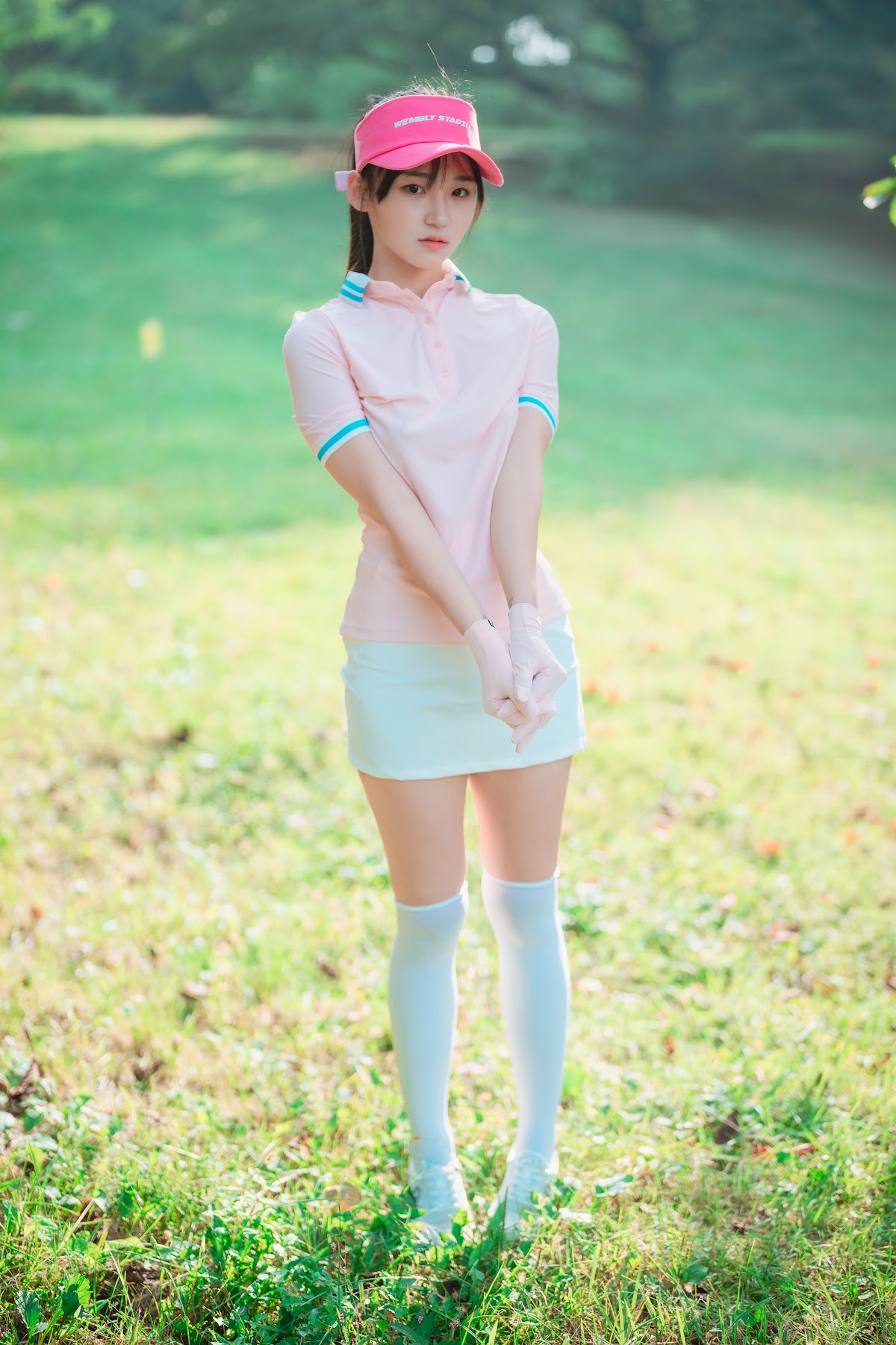 DJAWA Photo – HENDOONG (혠둥이) – On Green - P85