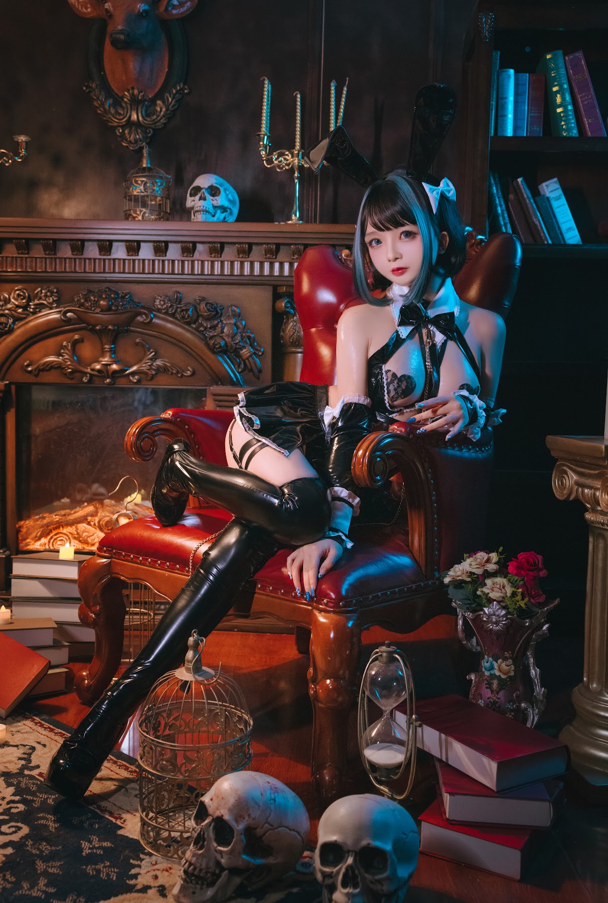 Coser@日奈娇 – 万圣恶魔皮衣 - P1