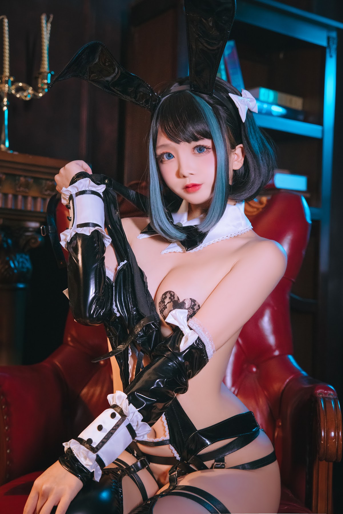 Coser@日奈娇 – 万圣恶魔皮衣 - P36