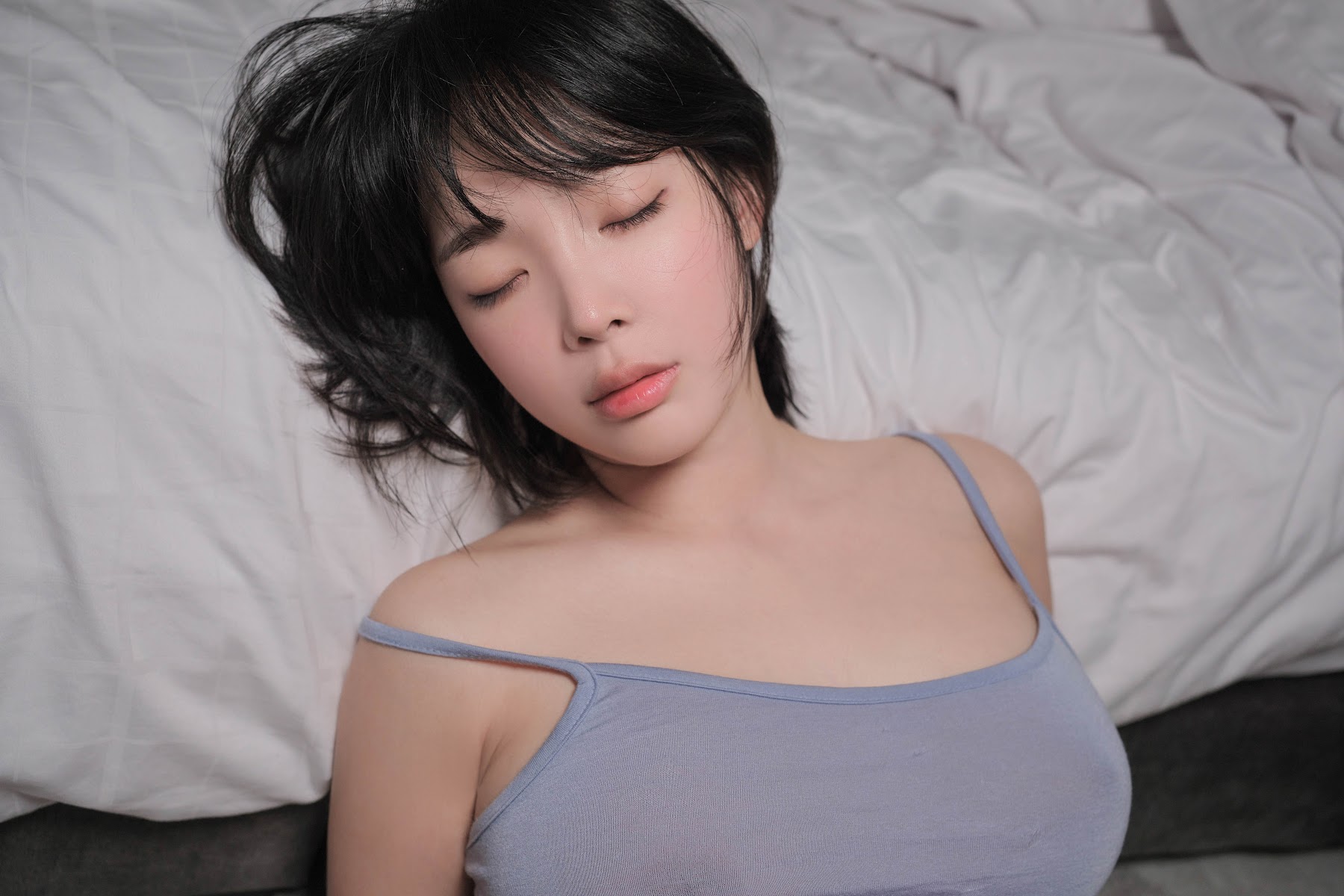 Kang In-kyung (강인경) – Travel - P45
