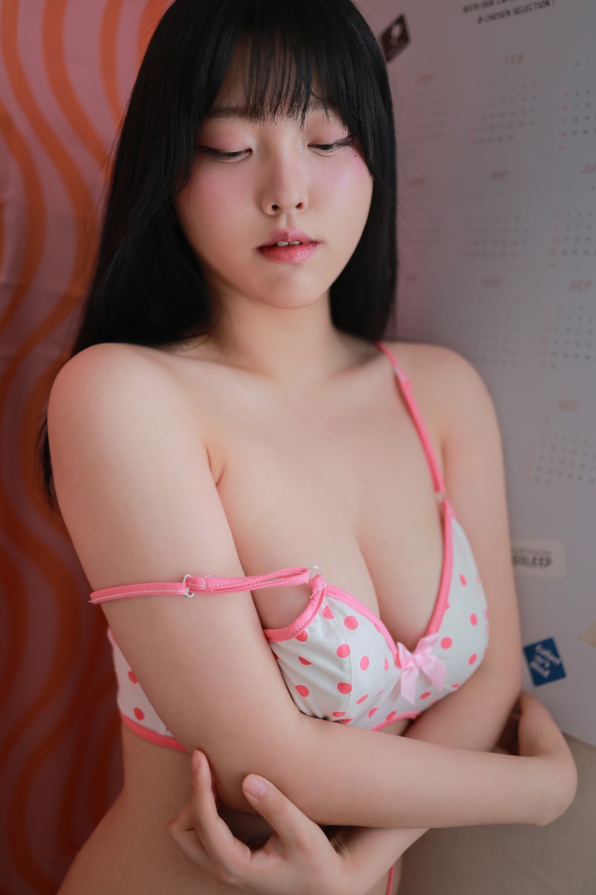 Song Hana (송하나) – Red Dots - P10
