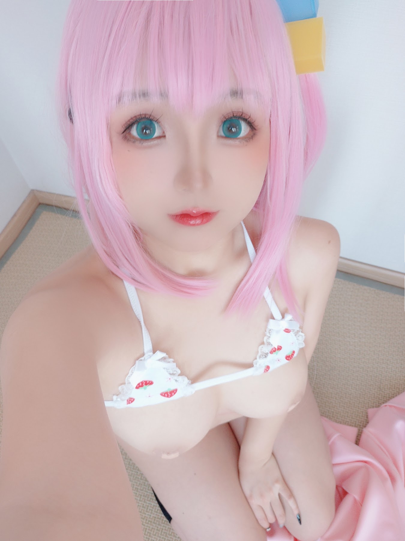 Coser@日奈娇 – 小孤独 - P86