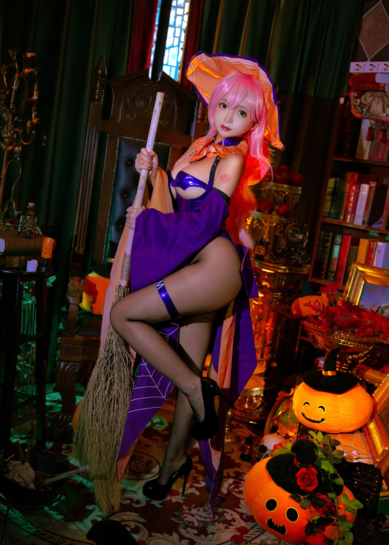 Coser@日奈娇 – 孟菲斯 - P25