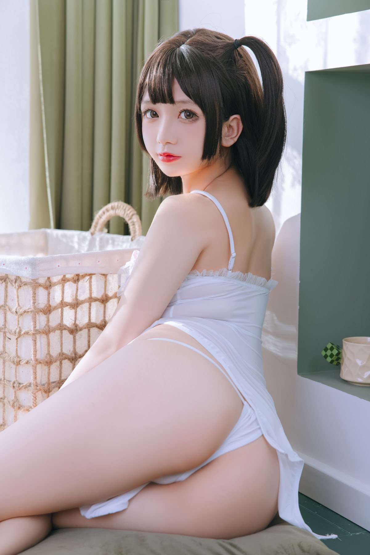 Coser@日奈娇 – 湿身小白裙 - P26