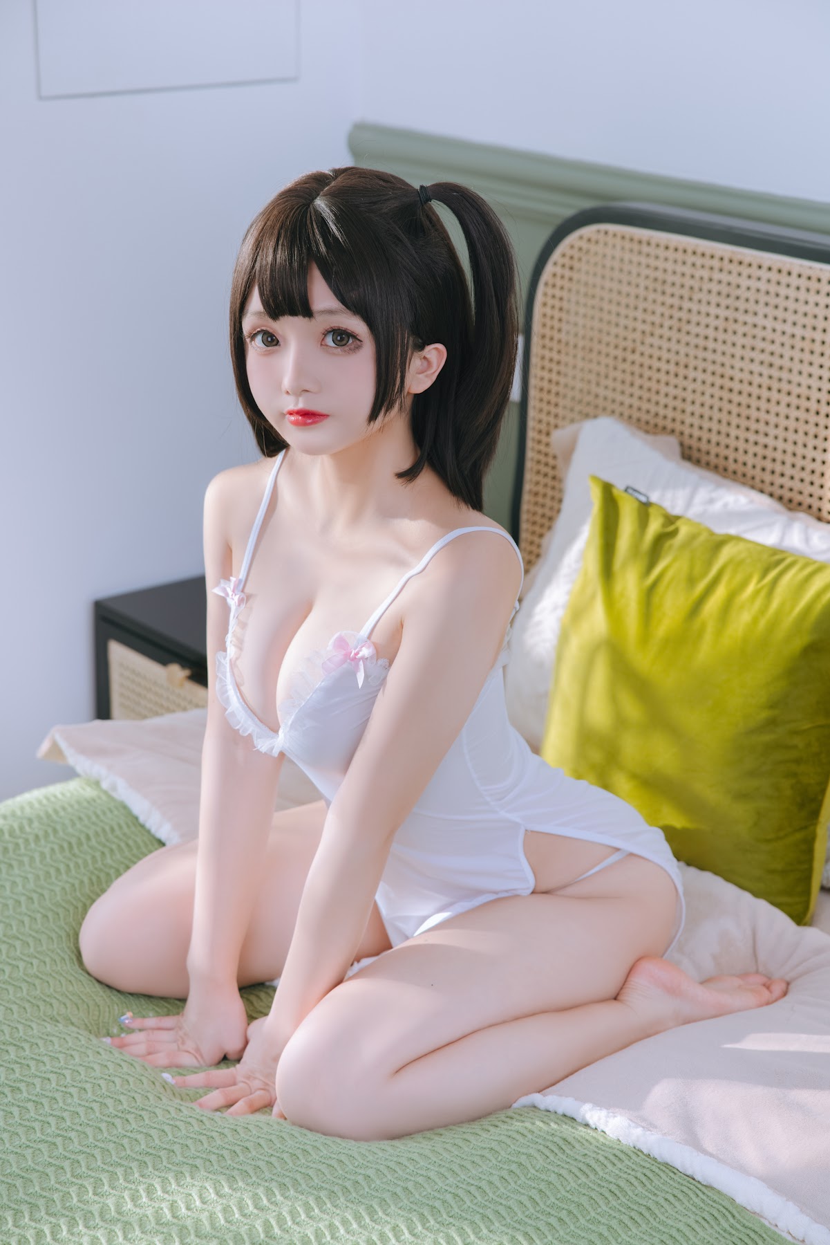 Coser@日奈娇 – 湿身小白裙 - P31