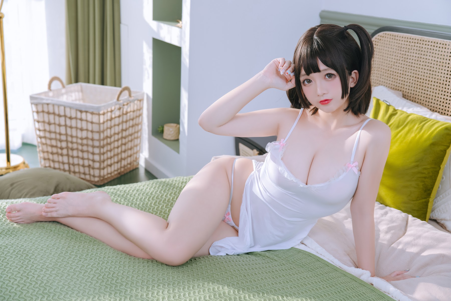 Coser@日奈娇 – 湿身小白裙 - P33