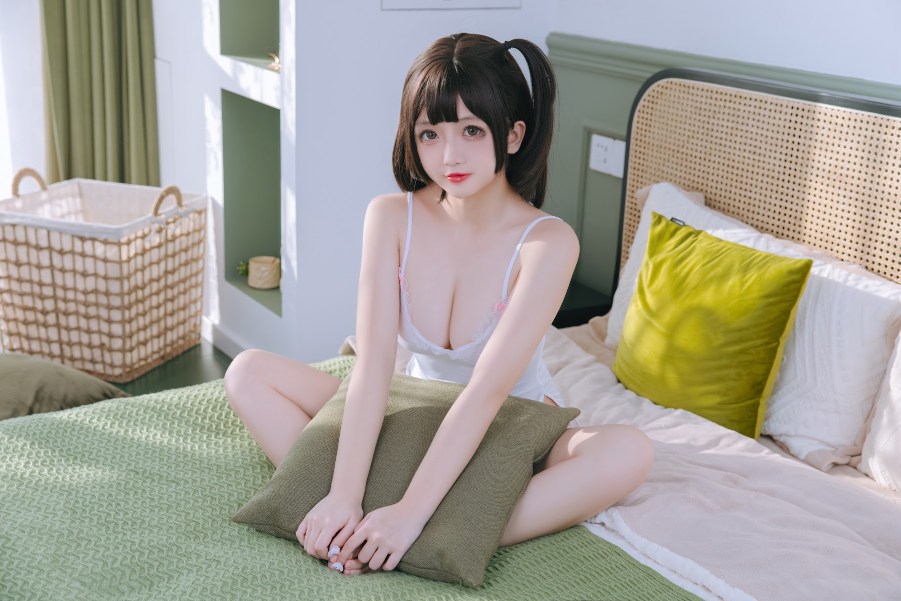 Coser@日奈娇 – 湿身小白裙 - P36