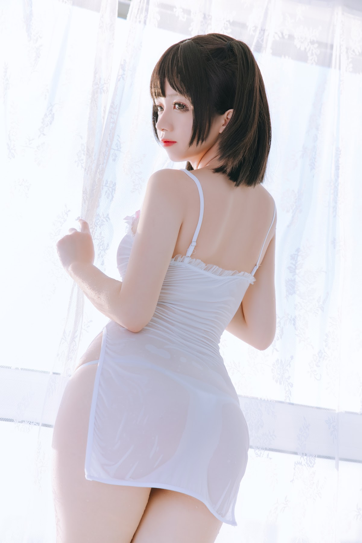 Coser@日奈娇 – 湿身小白裙 - P59