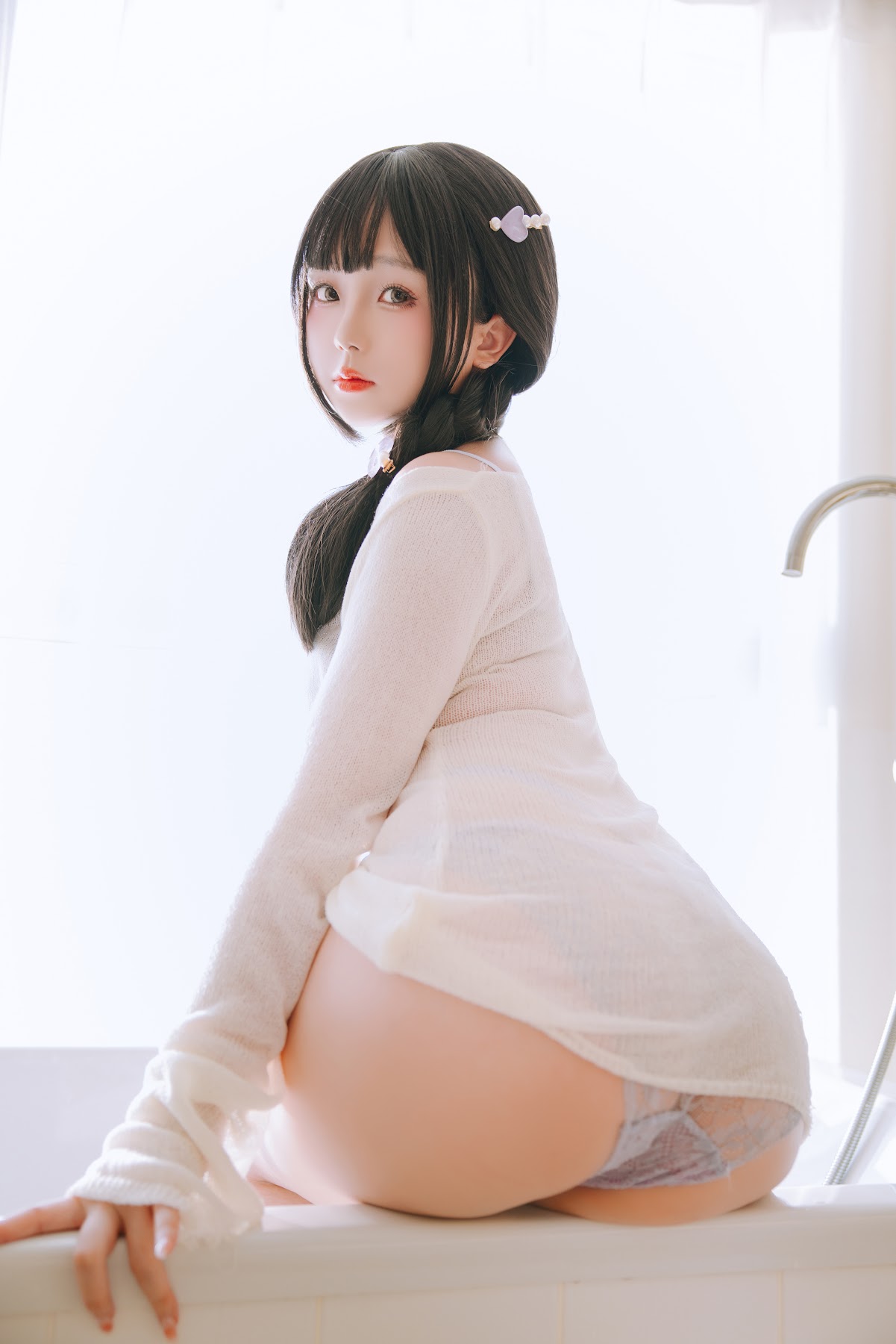 Coser@日奈娇 – 牛仔裤人妻 - P65