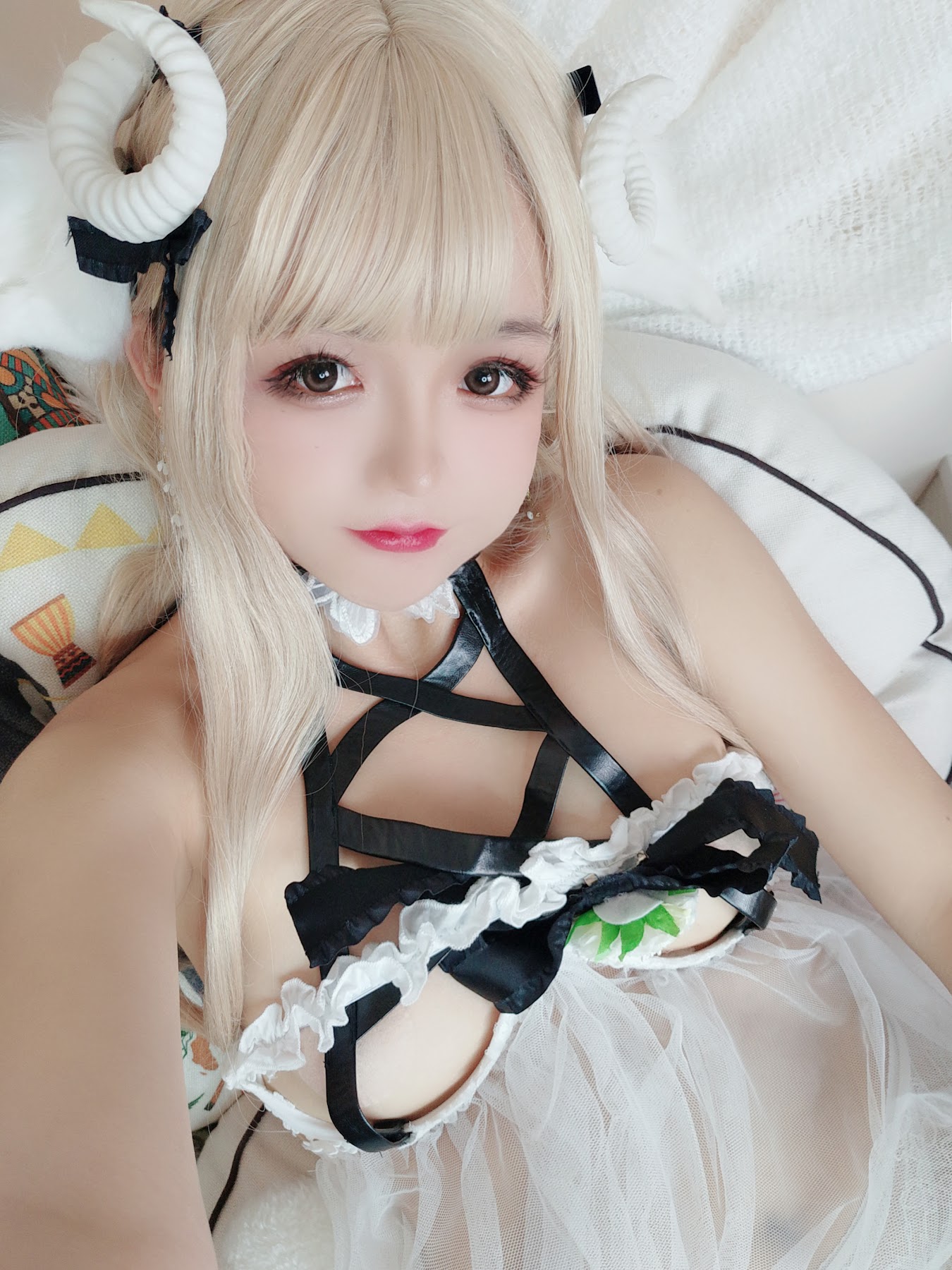 Coser@日奈娇 – 白小绵羊 - P35