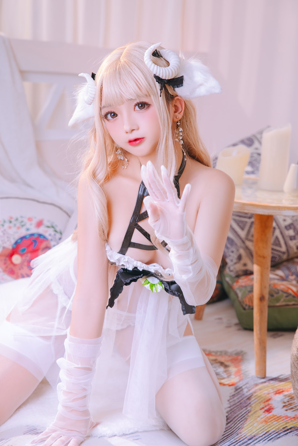 Coser@日奈娇 – 白小绵羊 - P36