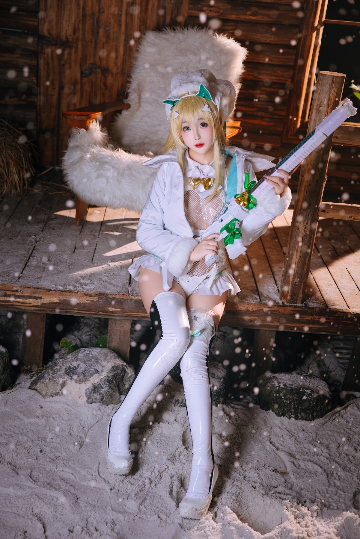 Coser@日奈娇 – 胜利女神 妮姬露菲 - P17