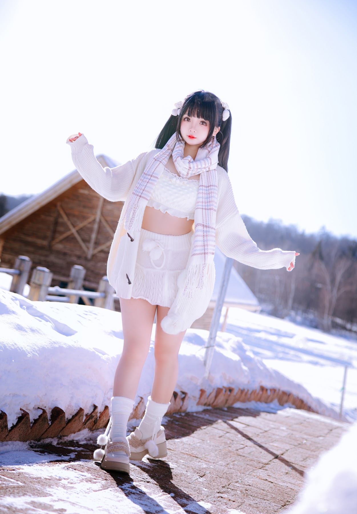 Coser@日奈娇 – 雪地少女 - P18
