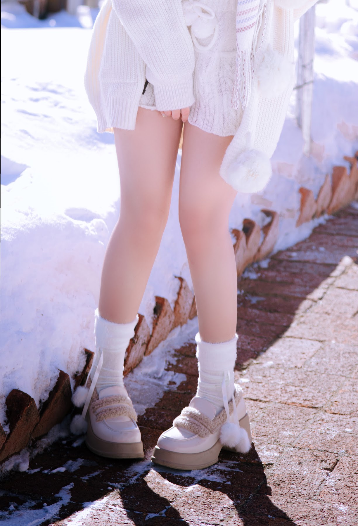 Coser@日奈娇 – 雪地少女 - P20