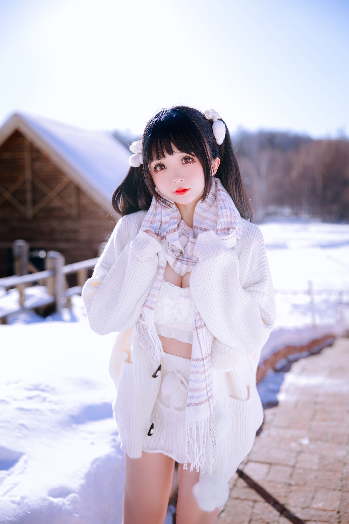 Coser@日奈娇 – 雪地少女 - P22